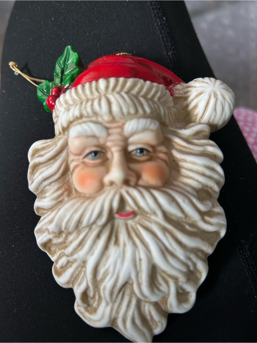 3.5x5 vintage Midwest importers Classic Red and White Santa Ornament chalkware